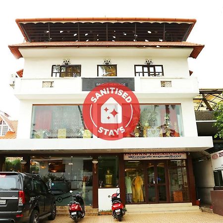 Capital O 37763 Bright Heritage Kochi Exterior photo